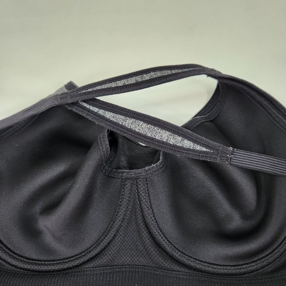 Victoria's Secret Sports Bra - Picture 2 of 6